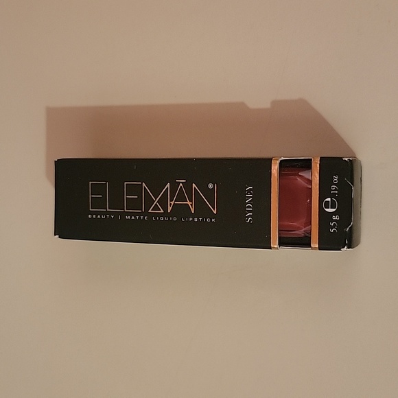 NIB Eleman Beauty Matte Liquid Lipstick SYDNEY - Picture 2 of 3